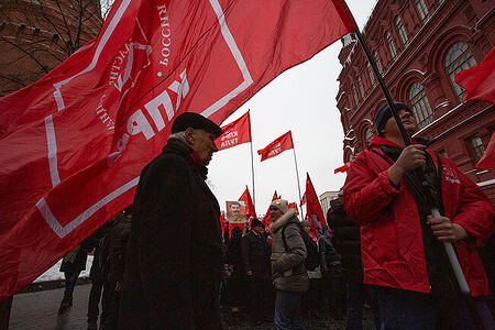 21.12.2022, Москва. Участники шествия по случаю Дня рождения Сталина.