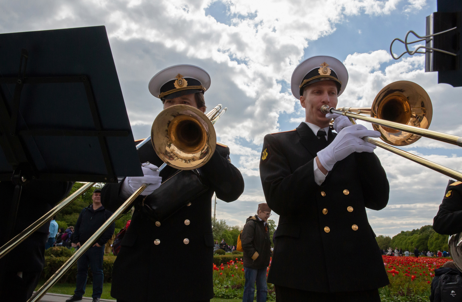 09.05.2023, Москва, Парк Горького, День Победы. Тромбонисты военного духового оркестра.