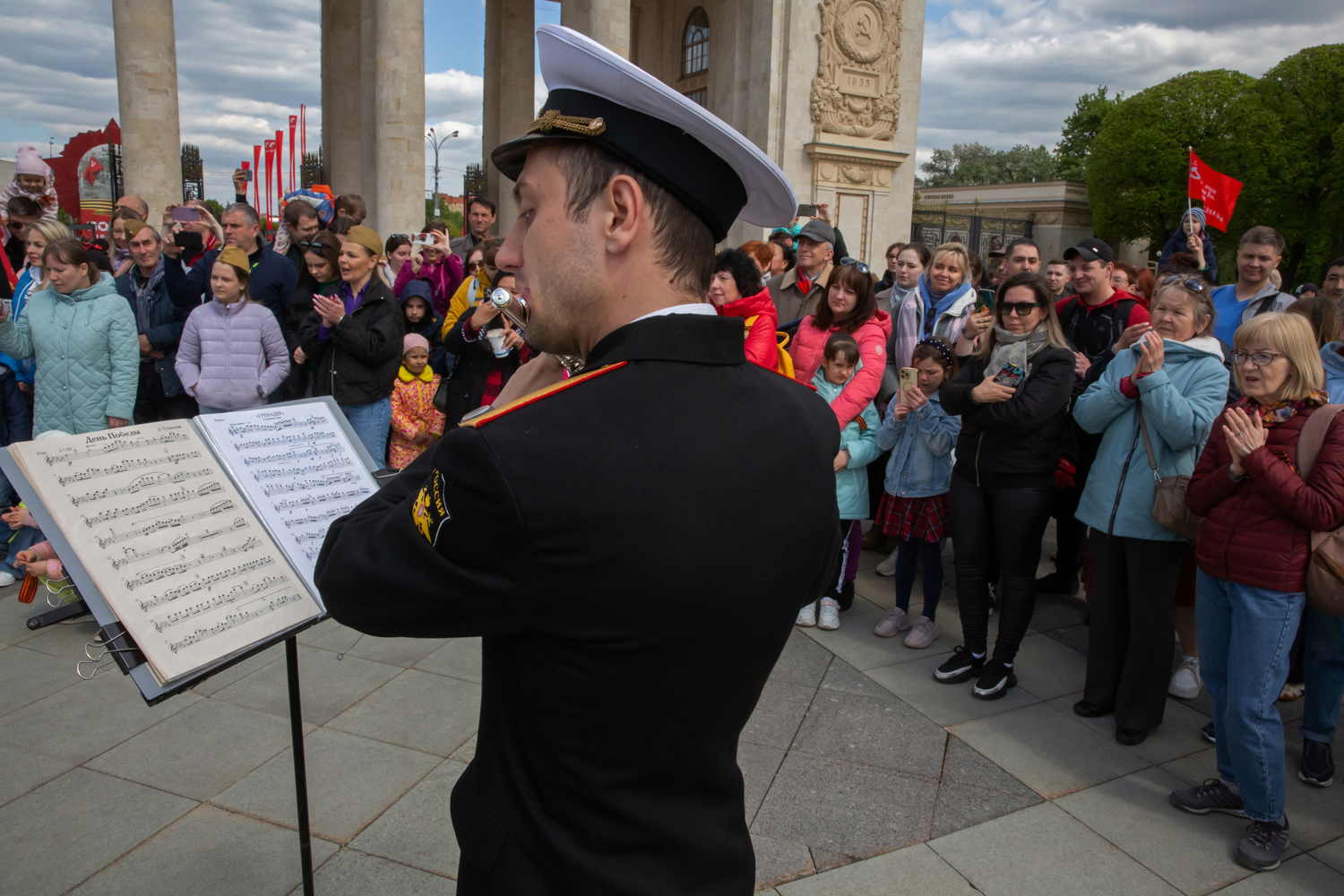 09.05.2023, Москва, Парк Горького, День Победы. Флейтист военного духового оркестра.