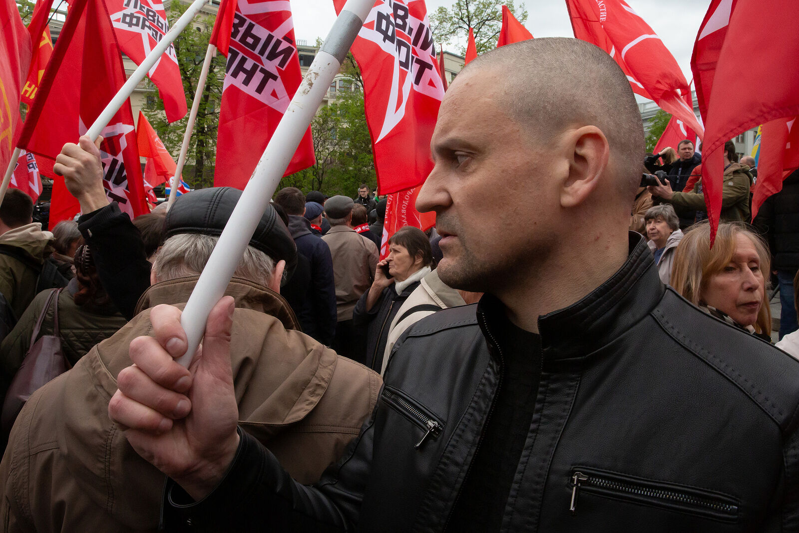 Встреча депутатов фракции КПРФ с избирателями в формате патриотического митинга возле памятника Карлу Марксу. Сергей Удальцов, координатор «Левого фронта» на митинге.